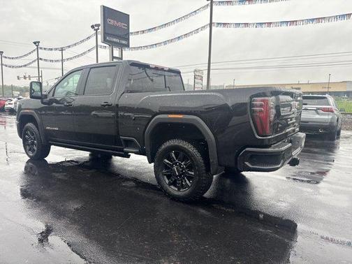 2025 GMC Sierra 2500 AT4