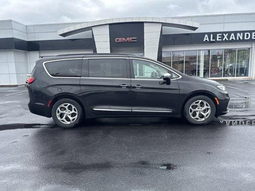 2023 Chrysler Pacifica Limited