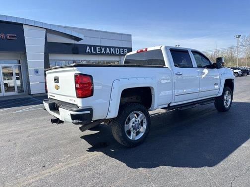 Summit White 2017 Chevrolet Silverado 2500 LT