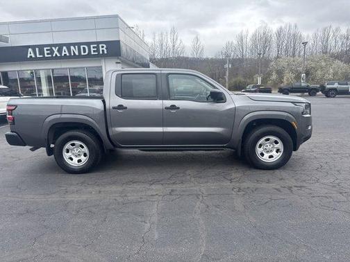 2023 Nissan Frontier S
