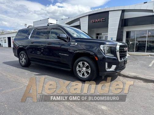 Midnight Blue Metallic 2021 GMC Yukon XL SLE