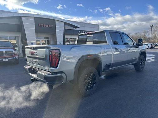 2024 GMC Sierra 2500 AT4