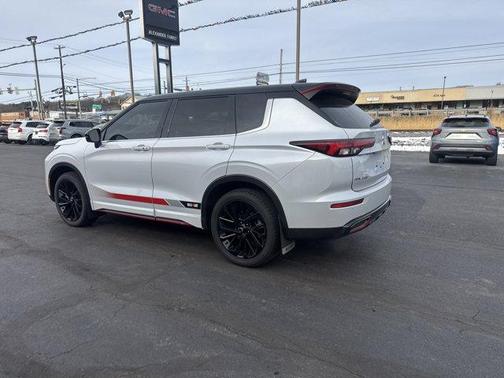 2023 Mitsubishi Outlander Ralliart
