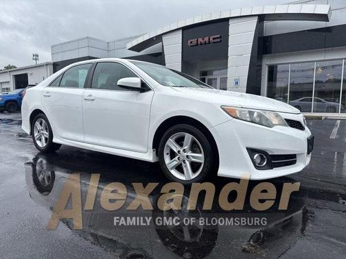 2014 Toyota Camry SE