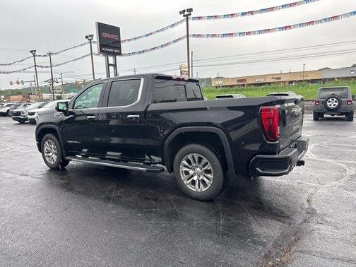 Onyx Black 2022 GMC Sierra 1500 Denali