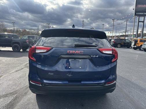 2022 GMC Terrain SLE