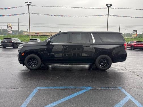 Black 2023 Chevrolet Suburban LT