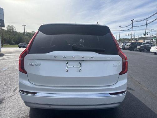 2022 Volvo XC90 Recharge Plug-In Hybrid T8 Inscription Extended Range 7P
