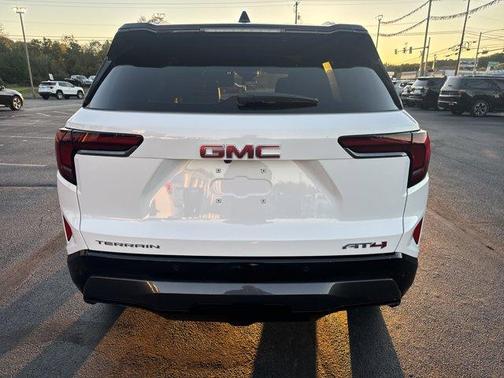 2026 GMC Terrain AWD AT4