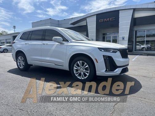 Crystal White Tri-Coat 2024 Cadillac XT6 Luxury AWD