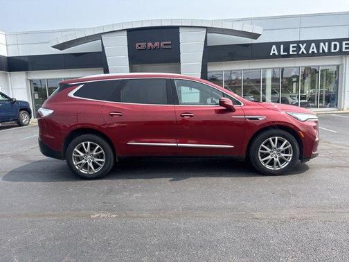 2023 Buick Enclave Premium