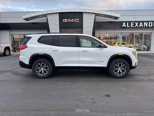 2026 GMC Acadia AT4