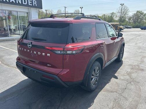2023 Nissan Pathfinder SV