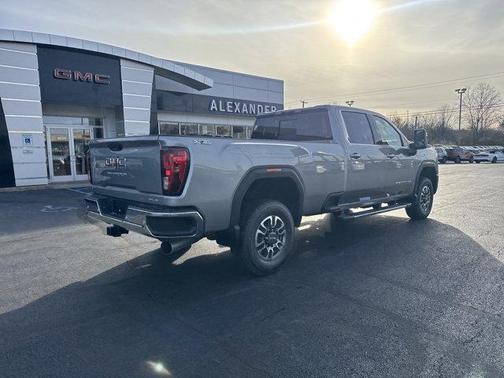 2026 GMC Sierra 3500 SLE