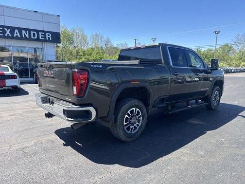 Forest Green 2022 GMC Sierra 2500 SLE