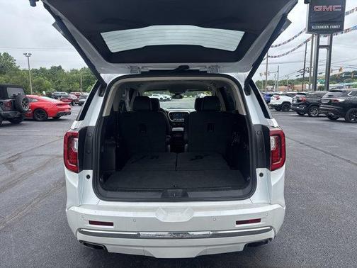 White Frost Tri-Coat 2023 GMC Acadia Denali
