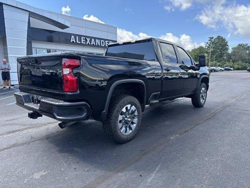 2023 Chevrolet Silverado 2500 Custom