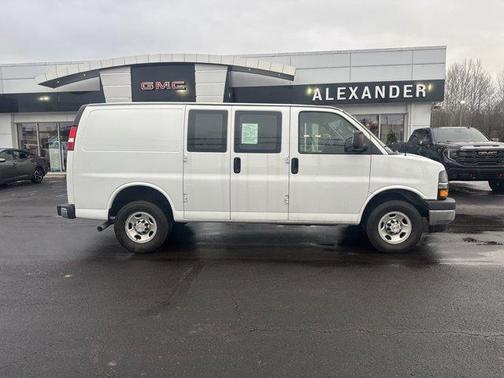 2022 Chevrolet Express 2500 Work Van