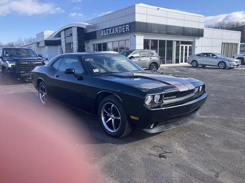 2010 Dodge Challenger SE