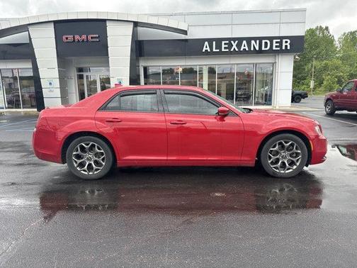 2016 Chrysler 300 S