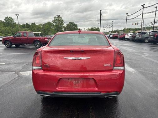 2016 Chrysler 300 S