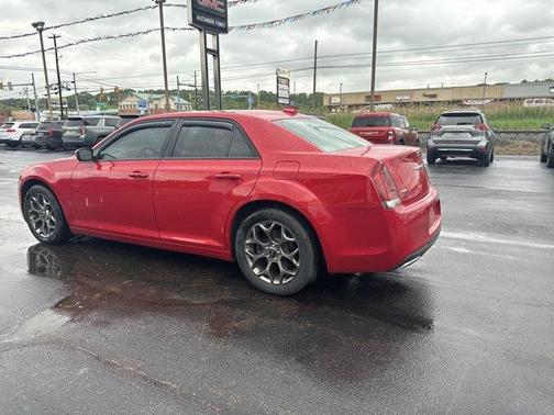 2016 Chrysler 300 S