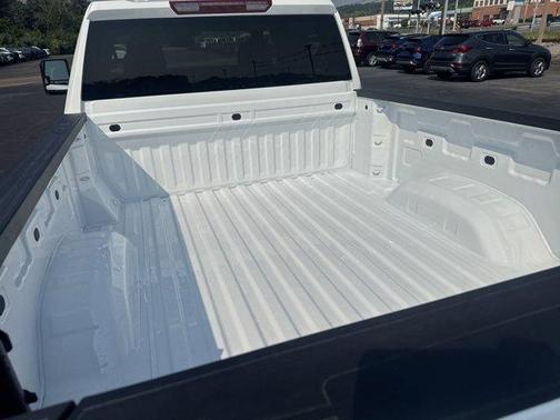 2025 GMC Sierra 2500 SLT