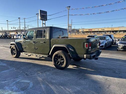 2021 Jeep Gladiator Sport