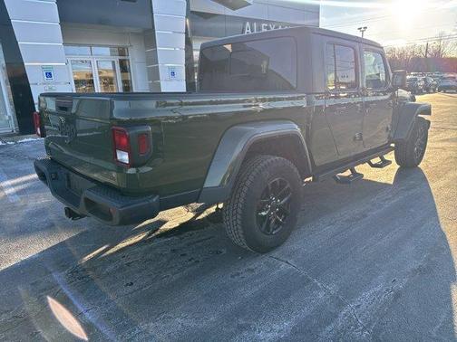 2021 Jeep Gladiator Sport