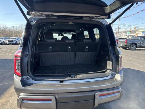 2025 Nissan Armada SL