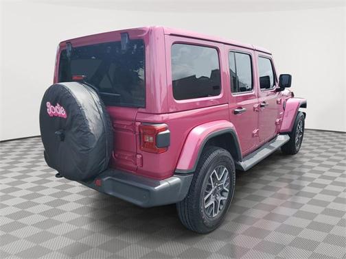 2024 Jeep Wrangler 4-Door Sahara 4x4