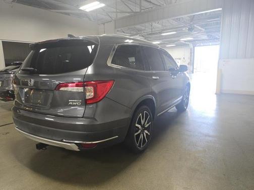 2019 Honda Pilot Touring 8-Passenger