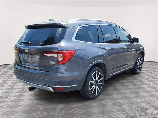 2019 Honda Pilot Touring 8-Passenger
