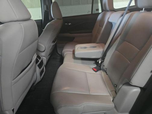 2019 Honda Pilot Touring 8-Passenger