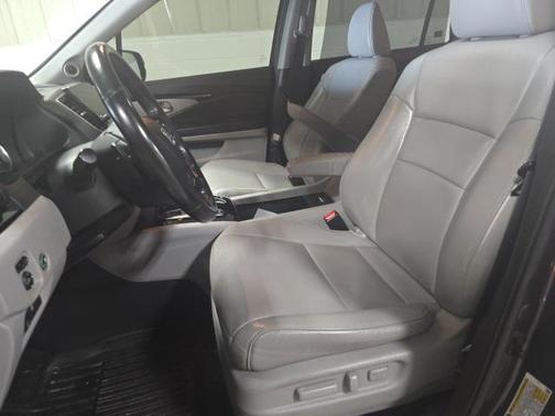 2019 Honda Pilot Touring 8-Passenger