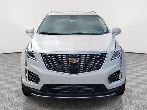 Crystal White Tricoat 2026 Cadillac XT5 Premium Luxury