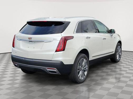Crystal White Tricoat 2026 Cadillac XT5 Premium Luxury