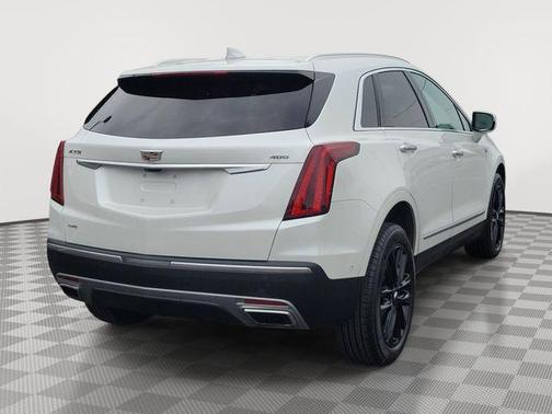 Crystal White Tricoat 2022 Cadillac XT5 Premium Luxury