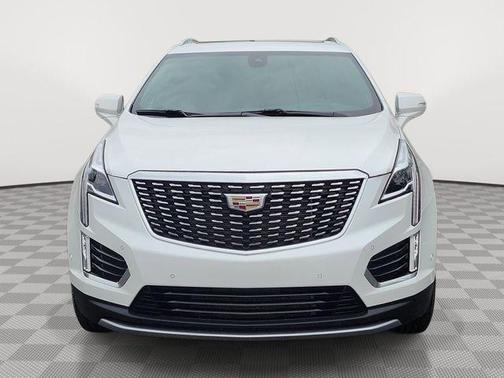 Crystal White Tricoat 2022 Cadillac XT5 Premium Luxury
