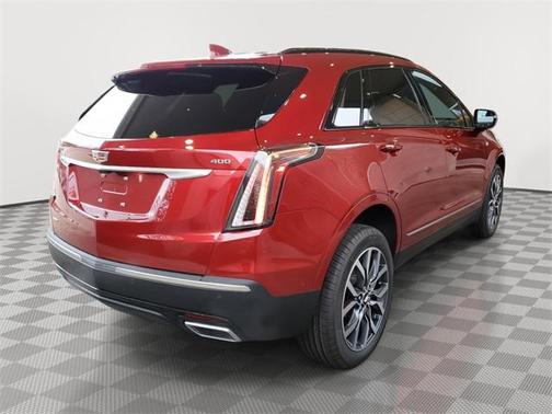 2025 Cadillac XT5 Sport