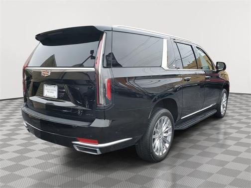 2022 Cadillac Escalade ESV Premium Luxury