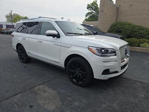 2023 Lincoln Navigator Reserve