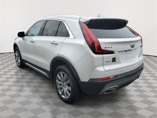 2022 Cadillac XT4 Premium Luxury