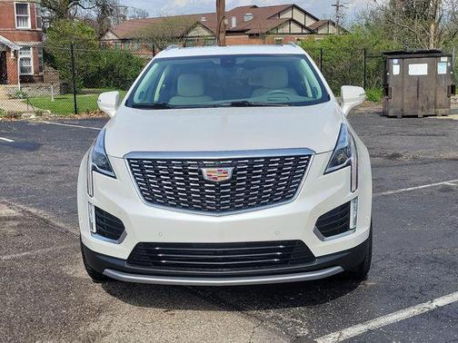Crystal White Tricoat 2022 Cadillac XT5 Premium Luxury