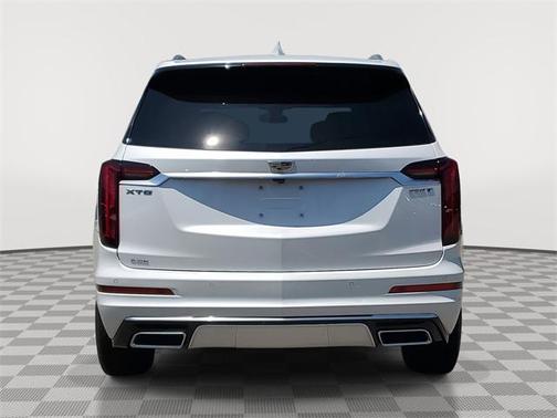 2025 Cadillac XT6 Luxury AWD
