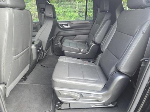 2023 Chevrolet Suburban 4WD Z71