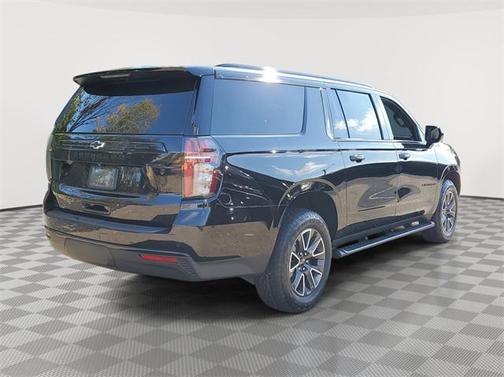 2023 Chevrolet Suburban 4WD Z71
