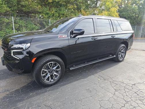 2023 Chevrolet Suburban 4WD Z71