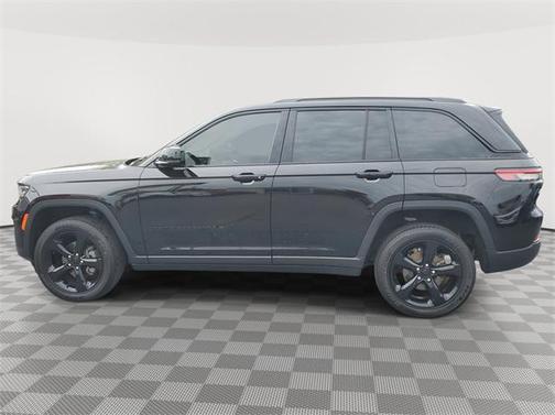2022 Jeep Grand Cherokee Altitude