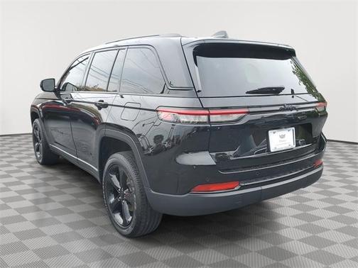 2022 Jeep Grand Cherokee Altitude